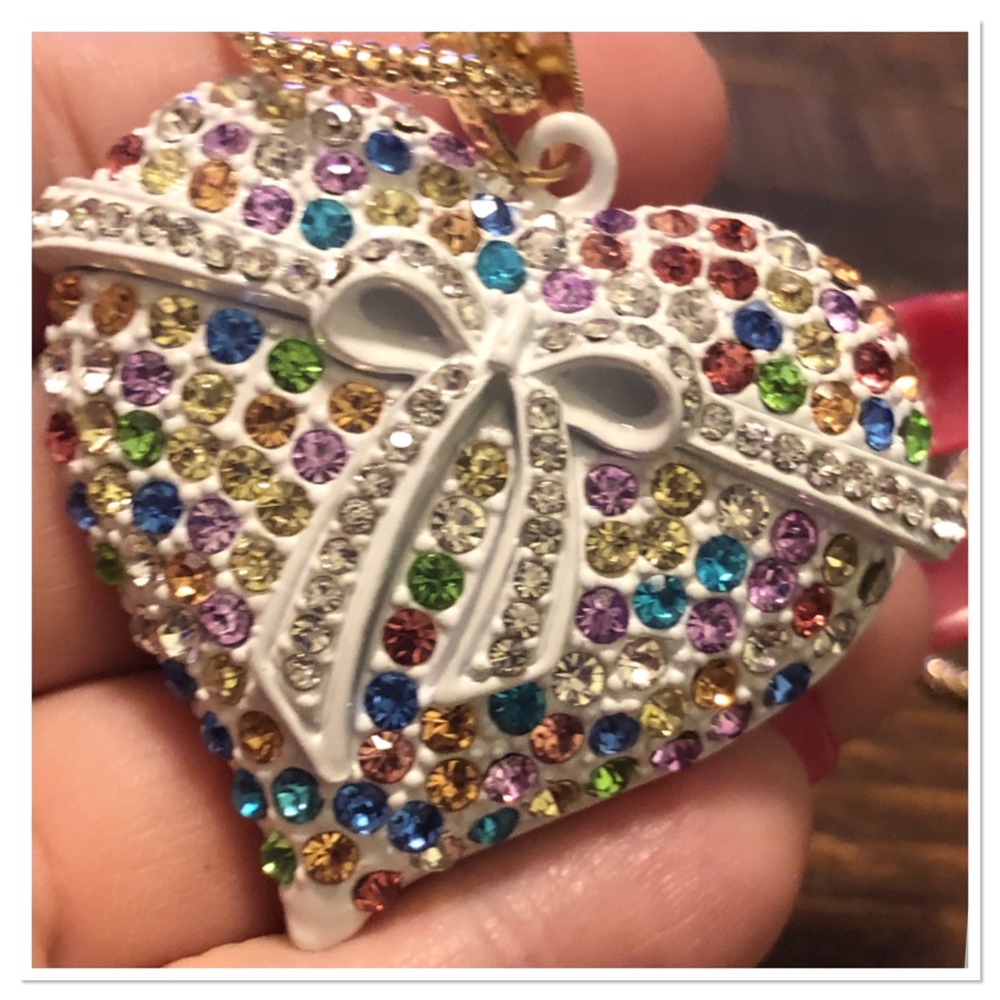 Multicolored Rhinestone Heart Necklace ❤️💜💙 - Picture 3 of 4
